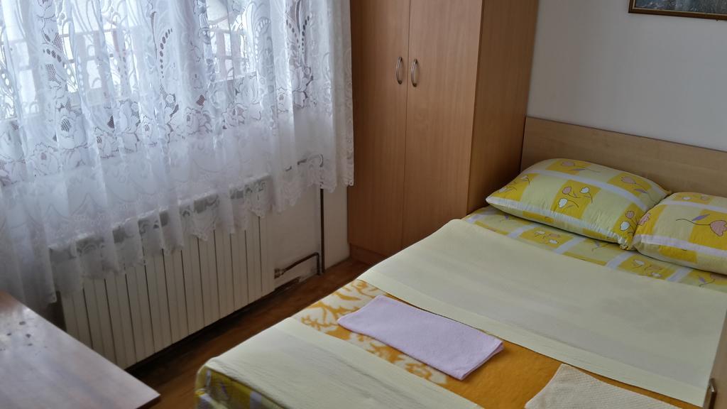 Hotel House Petkovic Korenica Exterior foto