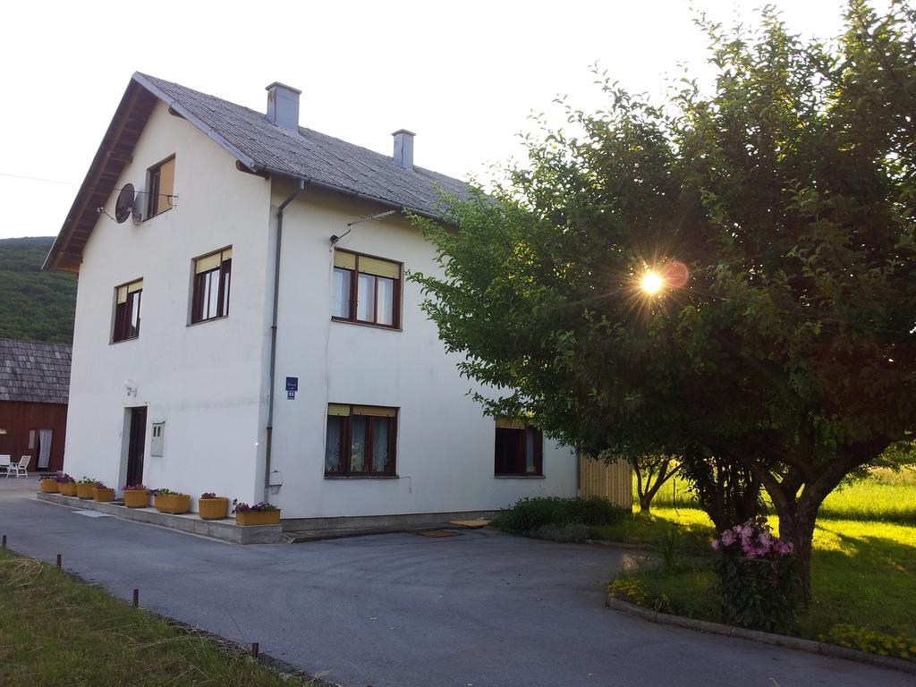 Hotel House Petkovic Korenica Exterior foto